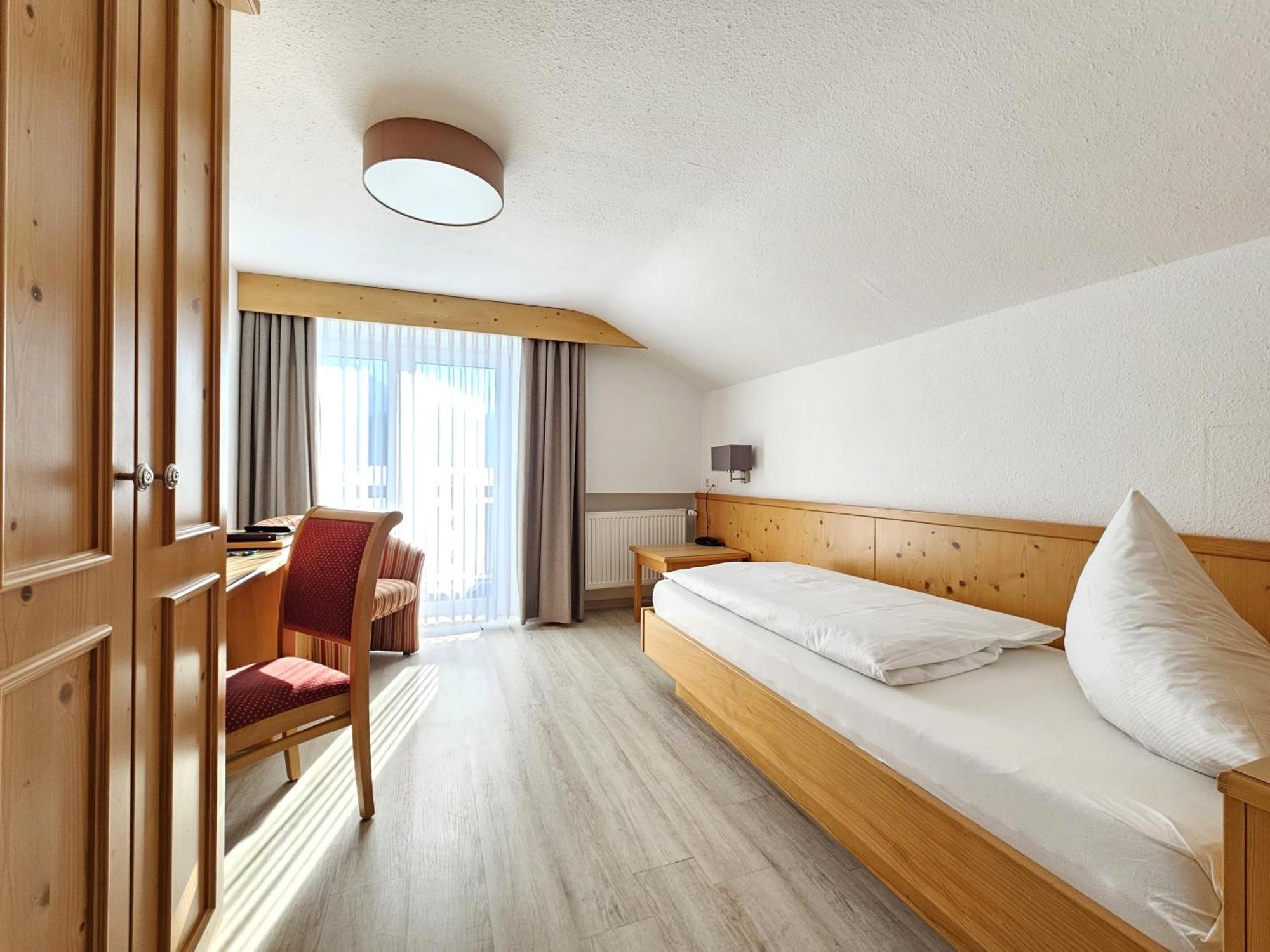 Hotel Cafe Fuggerhof 오버스트도르프 외부 사진